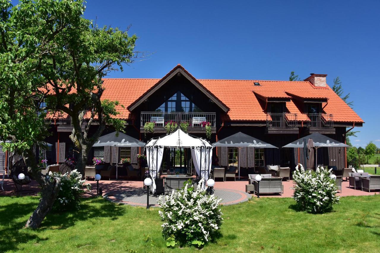 Rusne Villa Exteriör bild