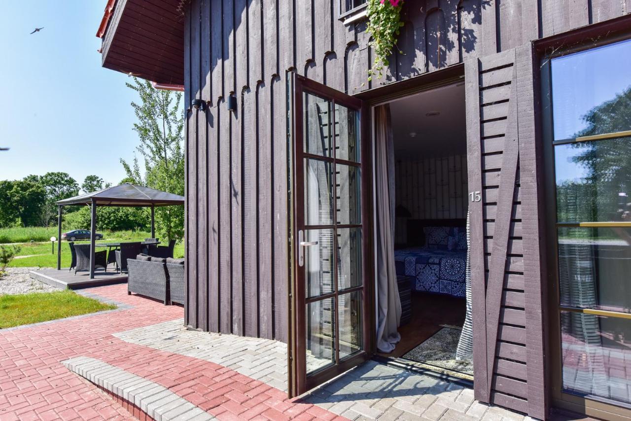 Rusne Villa Exteriör bild