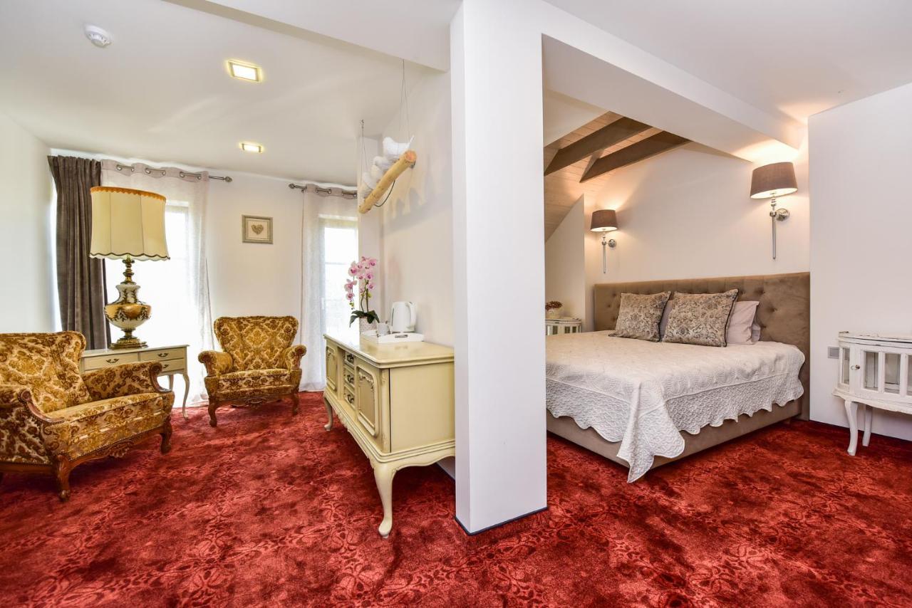 Rusne Villa Exteriör bild
