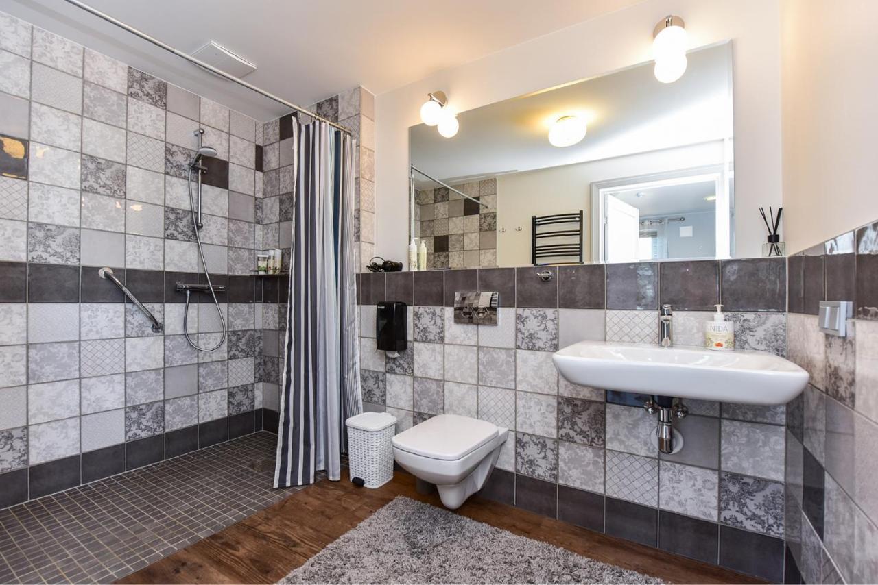Rusne Villa Exteriör bild