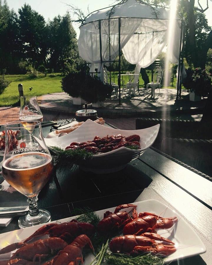 Rusne Villa Exteriör bild